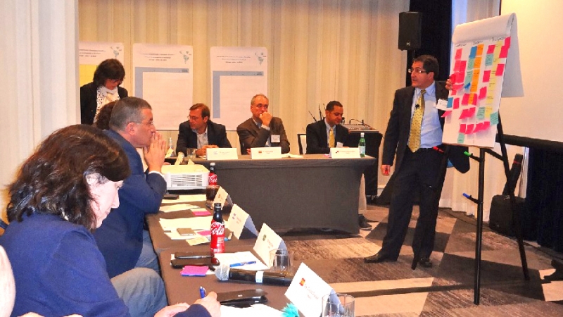 Primeira reuni&atilde;o de trabalho presencial em Chicago (EUA)