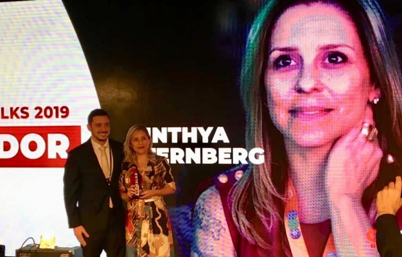 Diretora Executiva da SBOC recebe Pr&ecirc;mio Doctalks 2019 de melhor gest&atilde;o de associa&ccedil;&atilde;o